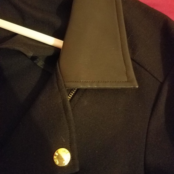 SOLD/NWOT Black & Gold Michael Kors Jacket Size M - Picture 4 of 6